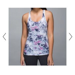 Lululemon top